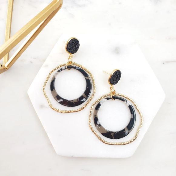 Spiffy & Splendid Gold Caroline Earrings