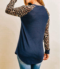 Load image into Gallery viewer, Navy Blue and Leopard Print Contrast Top
