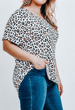 Load image into Gallery viewer, Orange Animal Print Top
