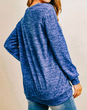 Load image into Gallery viewer, Two-Toned Blue Pullover
